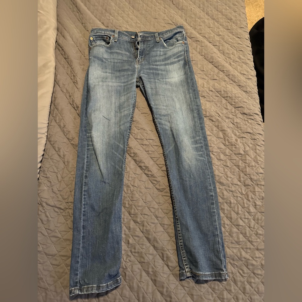Men’s Levis Jeans 33/32